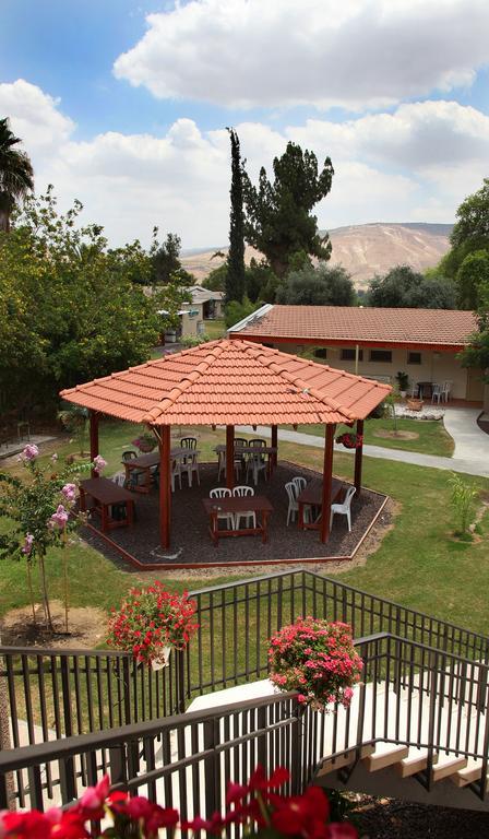 Shaar Hagolan Kibbutz Country Lodging Exteriér fotografie