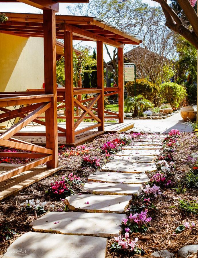 Shaar Hagolan Kibbutz Country Lodging Exteriér fotografie